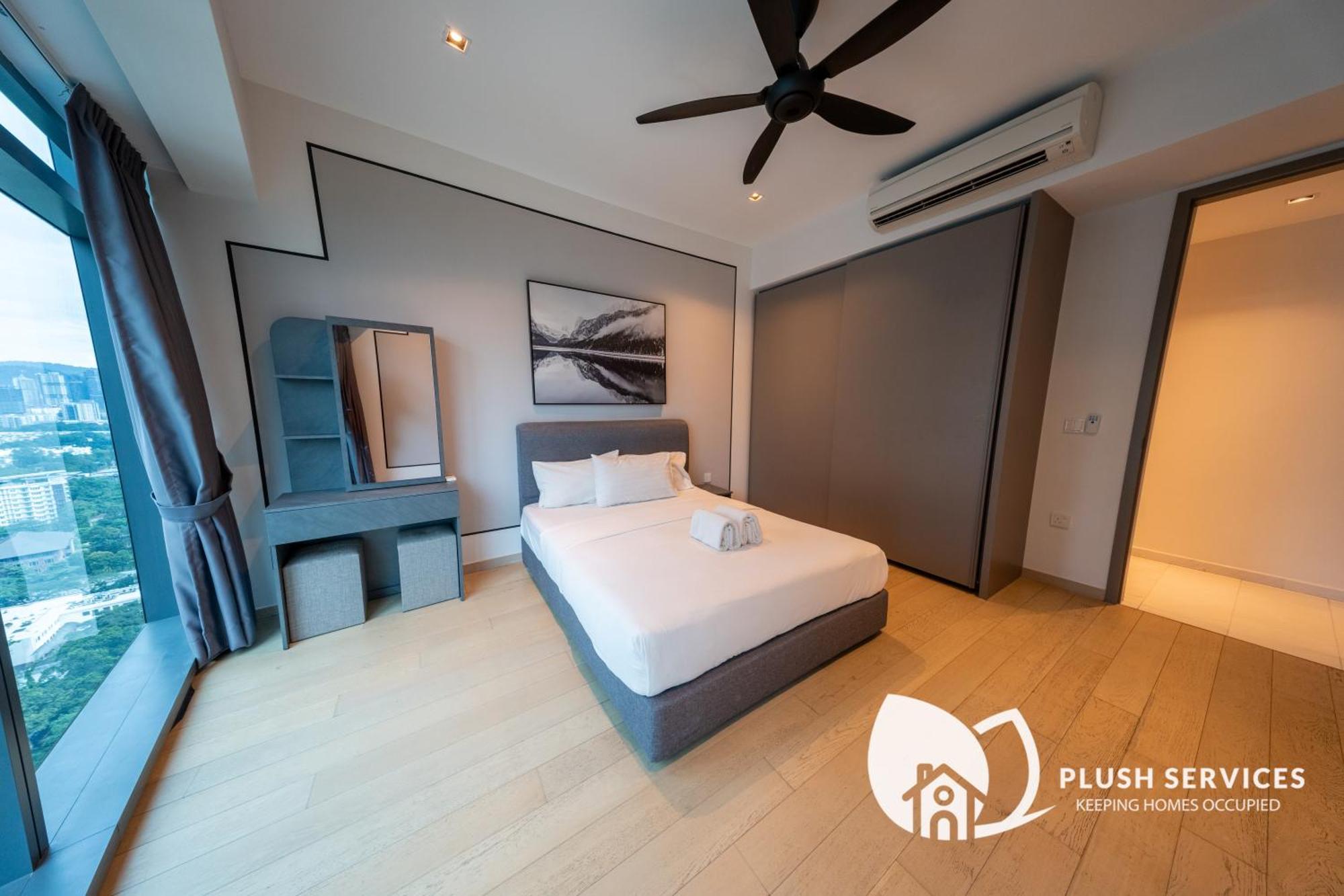 Eaton Residences Klcc By Plush Kuala Lumpur Exterior photo